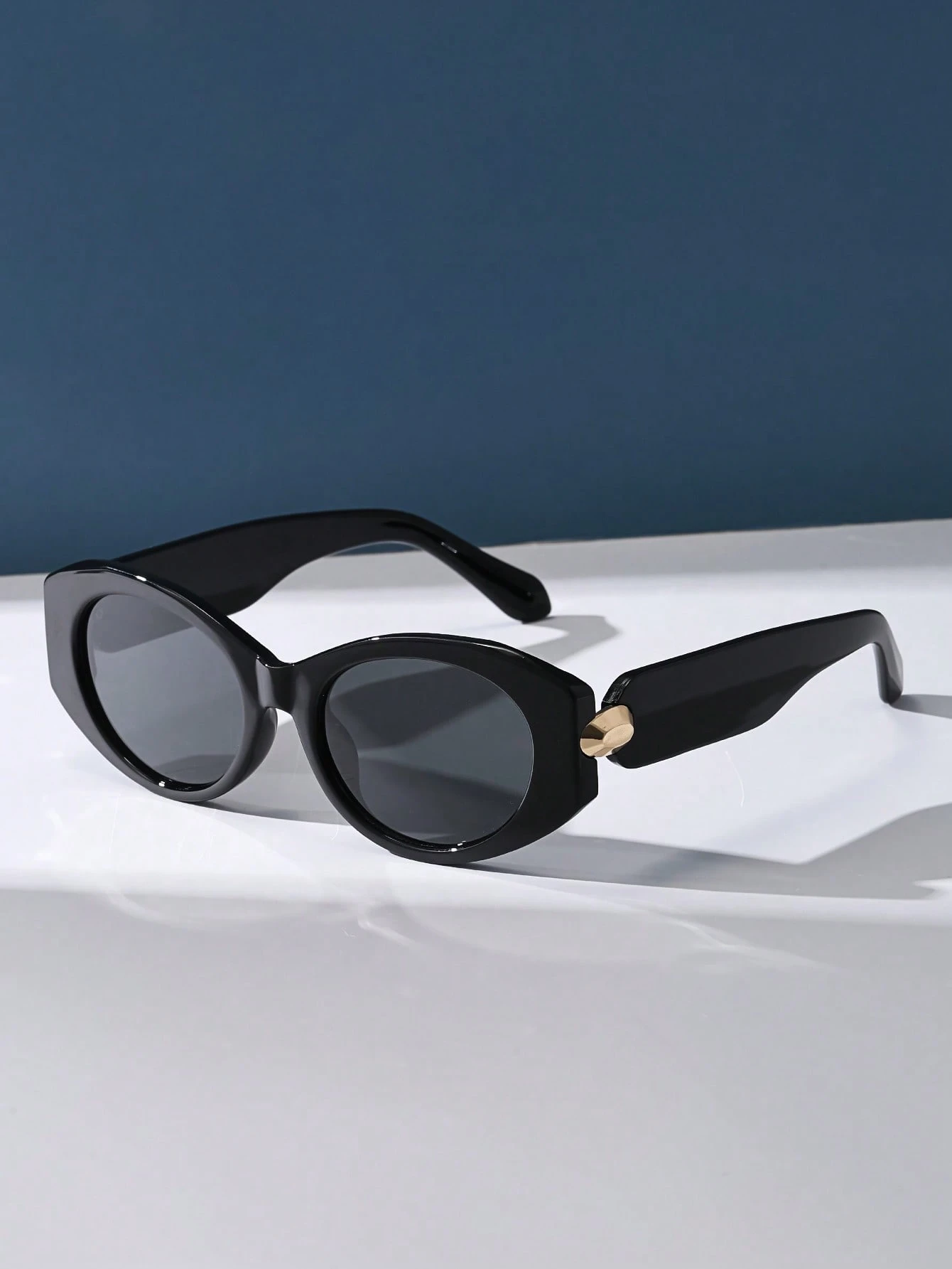 Retro Cat Eye Frame Fashion Fashion Glasses, Plastic Classic Style - Image 4