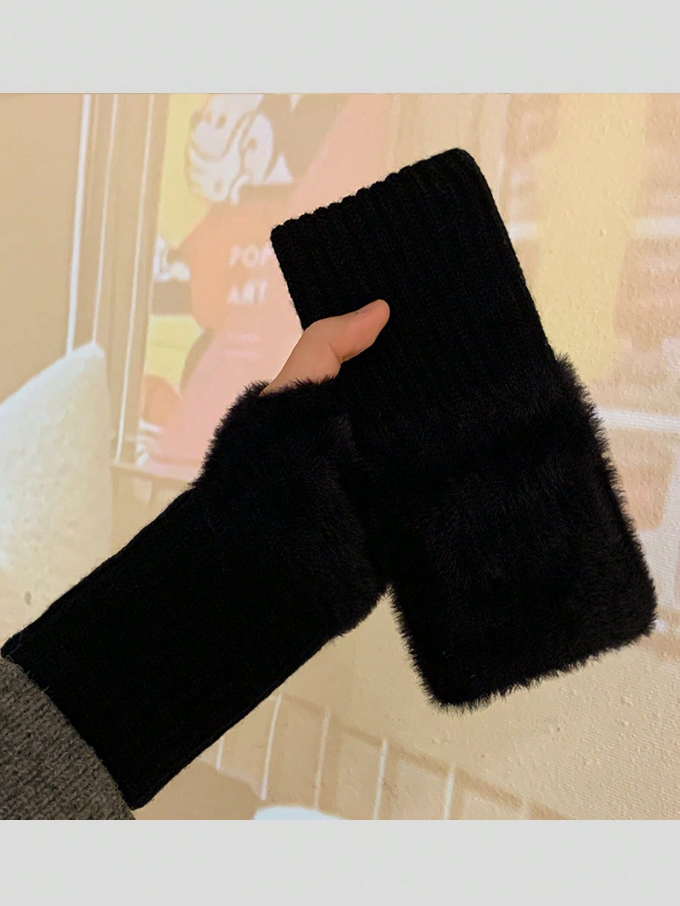 2 Pairs Unisex Solid Color Cute Fuzzy Half-Finger Gloves - Image 2