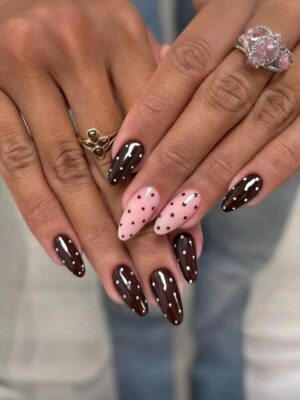 24pcs Medium Oval Nude Pink Nail Stickers