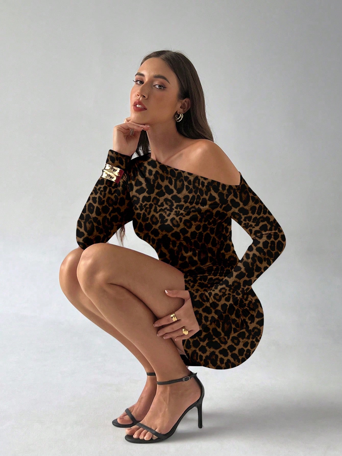 Aloruh Women's Sexy Leopard Print Ruched Waist Asymmetric-Shoulder Bodycon Mini Dress